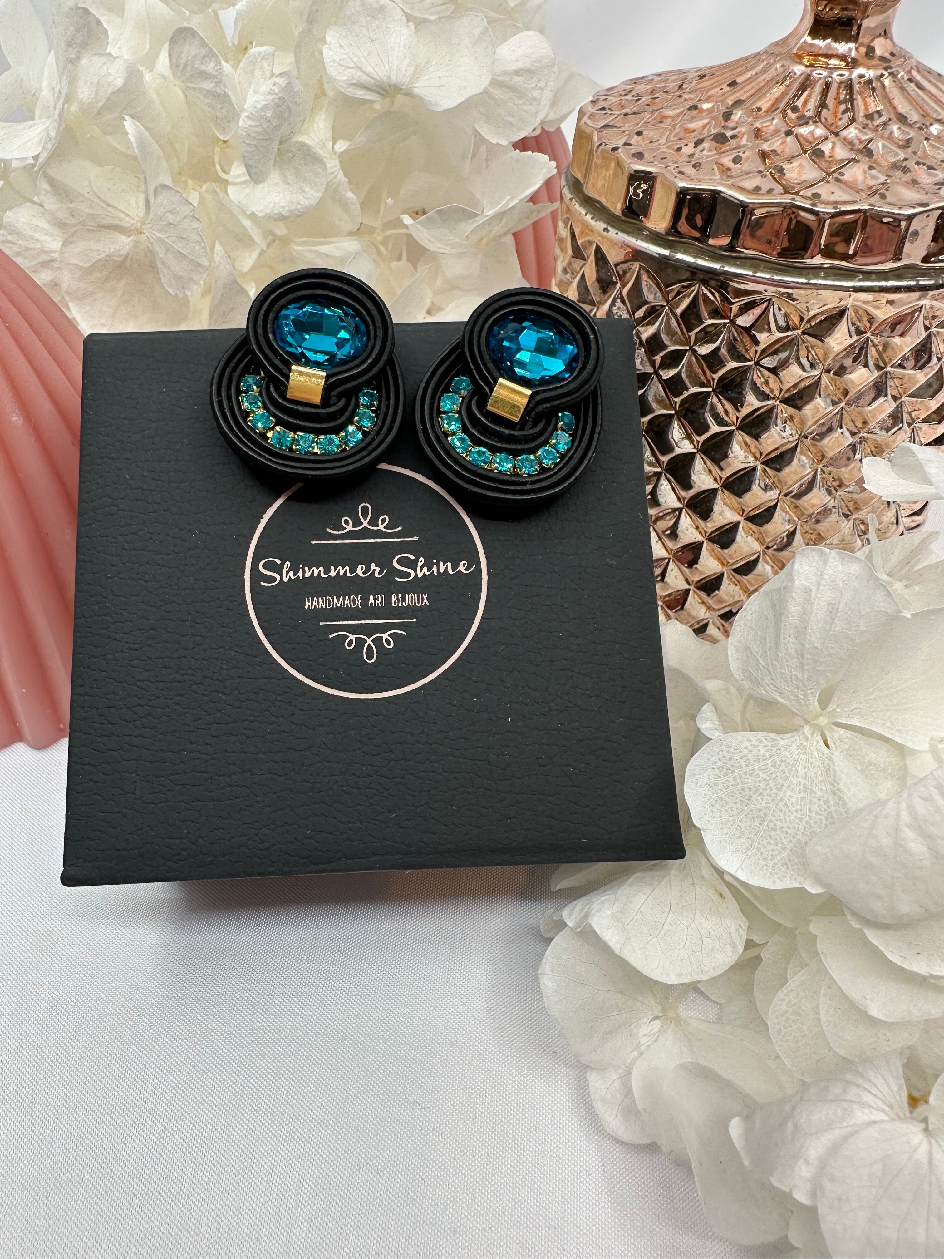 Orecchini Clio Nero e Turchese - Gioielli Soutache Artigianali Shimmershine